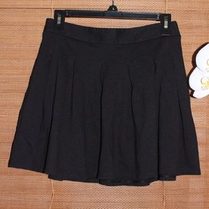 Sale💥 AEO Circle Skater Pleated Skirt